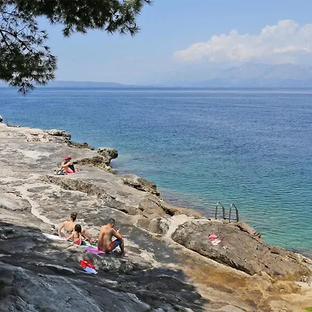 Apartman By The Sea Trpanj, Peljesac - 15995 *